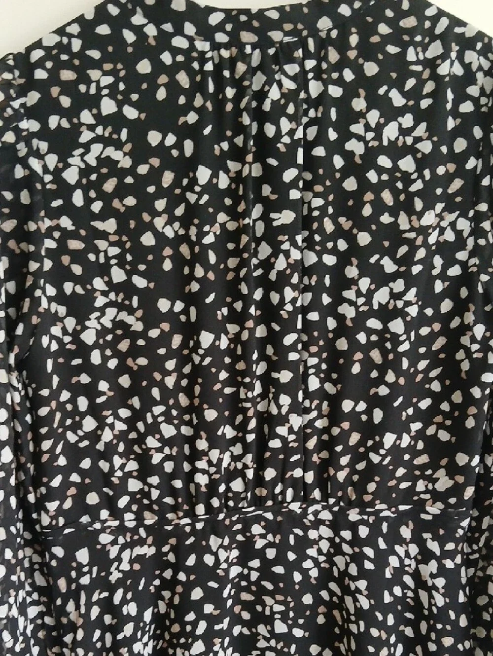 le chateau Black Printed V-Neck Long Sleeve Dress - Picture 9 of 10